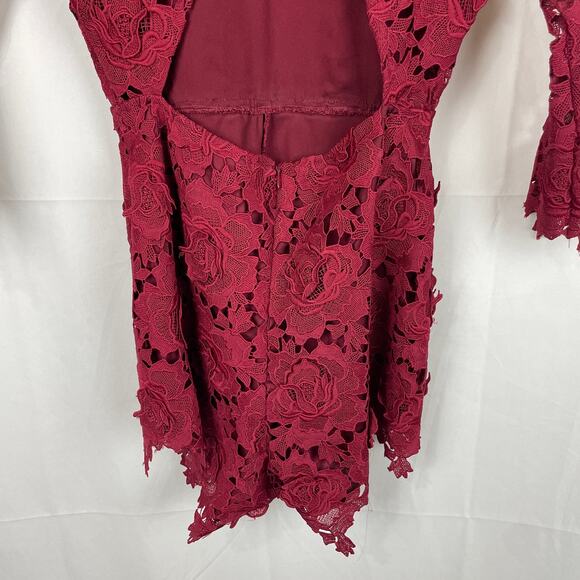 Lovers + Friends Women's Peony Romper 3" Inseam Burgandy Wine Red Size S - Picture 8 of 9